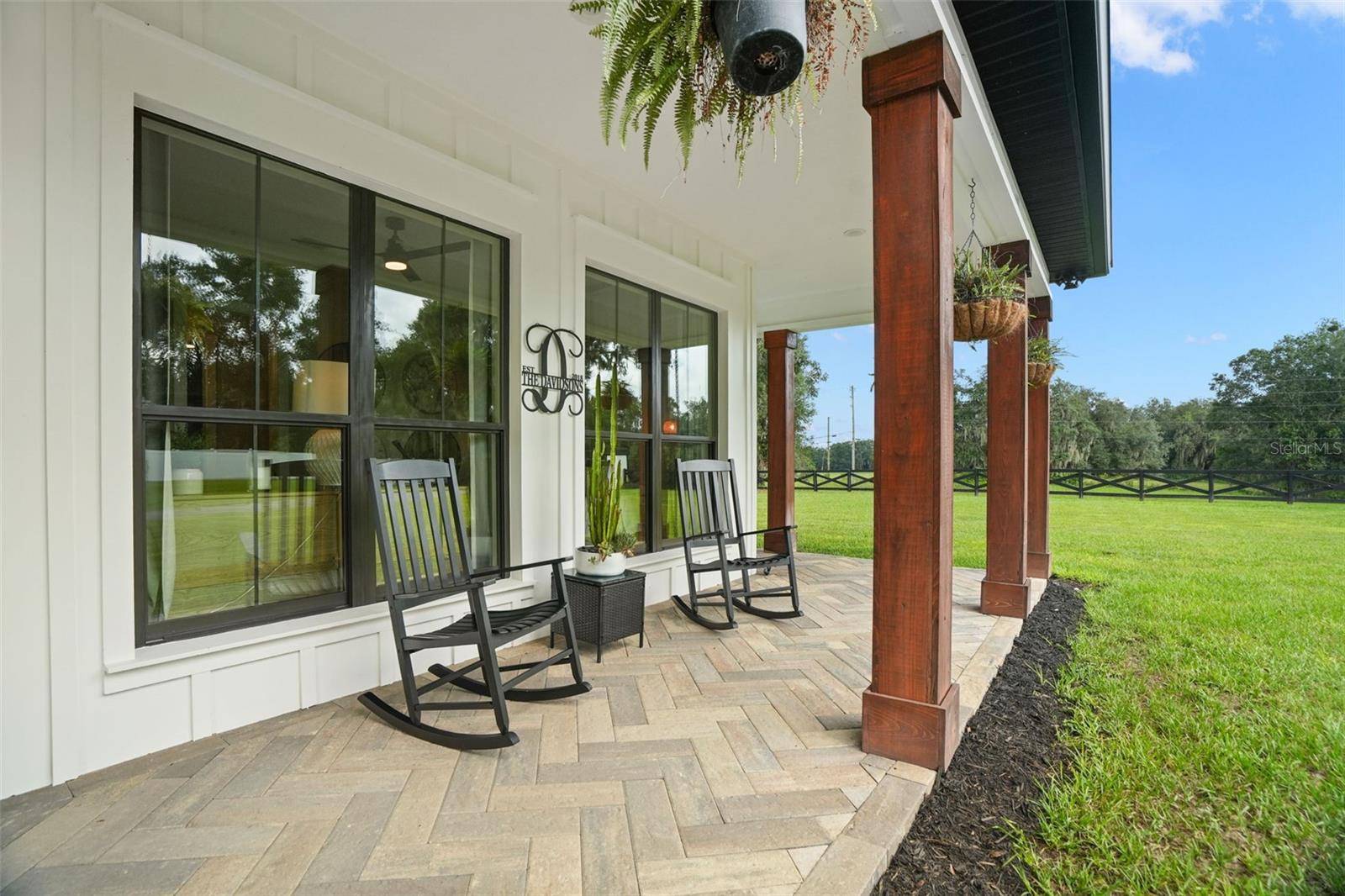 27390 CHURCH RD, Brooksville, FL 34602