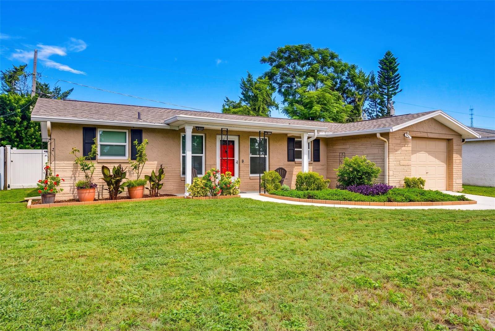10831 MAPLEWOOD AVE, Port Richey, FL 34668