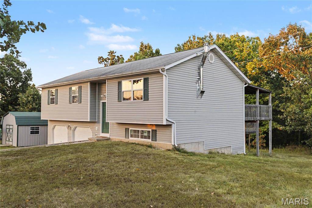23226 Topo DR, St Robert, MO 65584