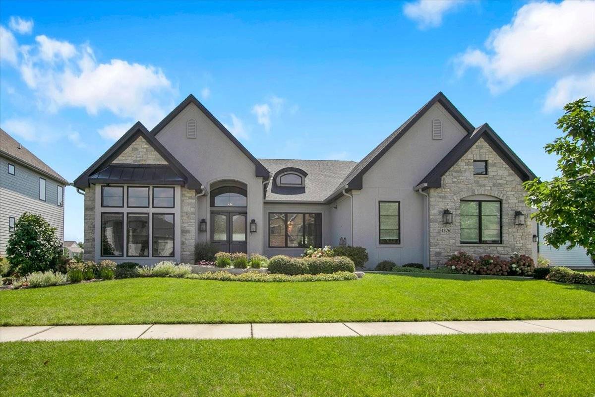 4276 Lacebark LN, Naperville, IL 60564