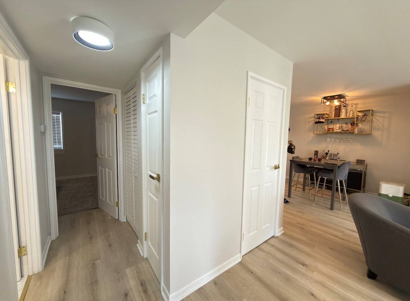 9416 Bay Colony DR #3S, Des Plaines, IL 60016