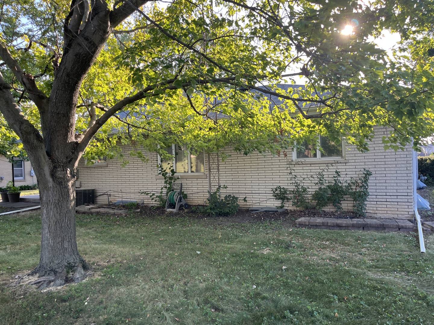 1620 Barthelone ST, Crest Hill, IL 60403