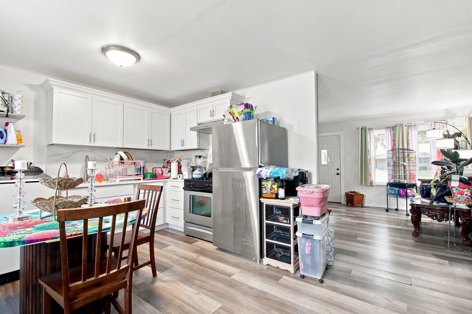 1672 Evergreen AVE, Hanover Park, IL 60133