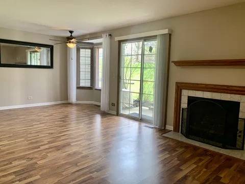 1864 Fox Run DR #B, Elk Grove Village, IL 60007