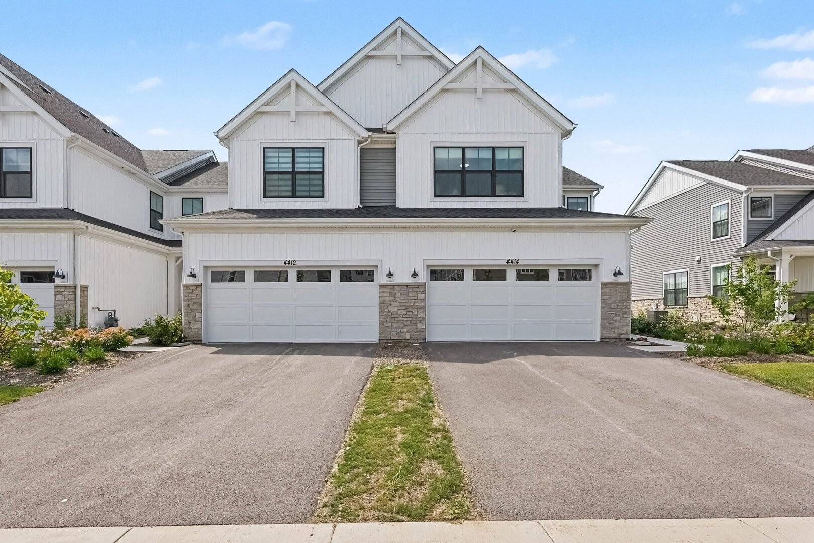 4414 Chelsea Manor CIR, Aurora, IL 60504