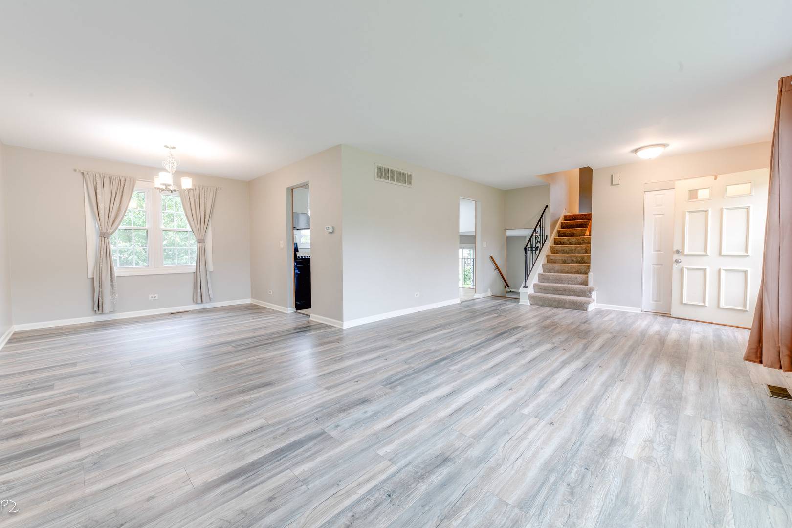 5S735 Park Meadow DR, Naperville, IL 60540