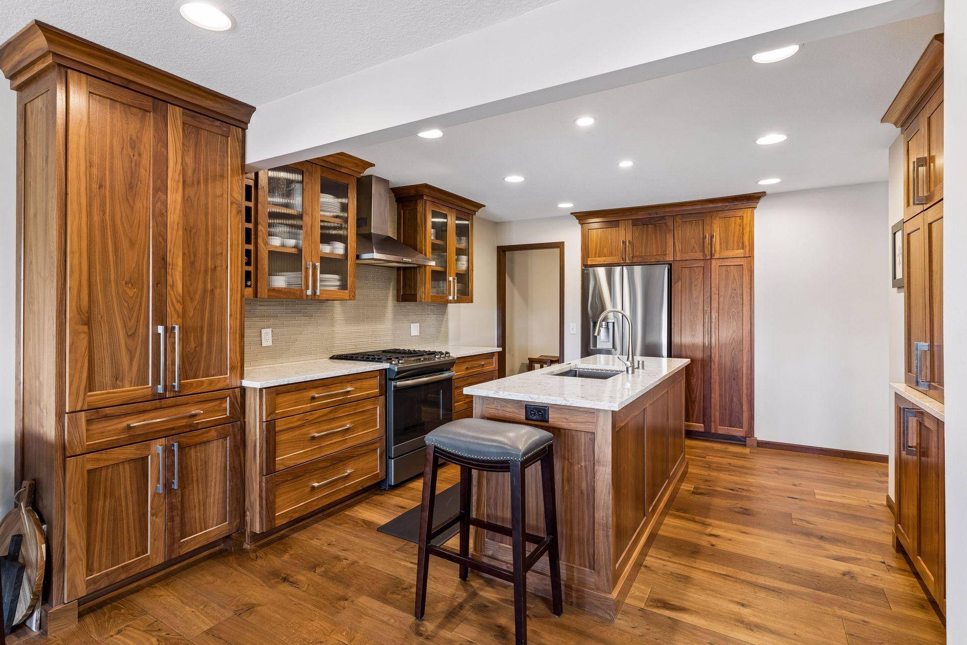 18018 Judicial WAY N, Lakeville, MN 55044