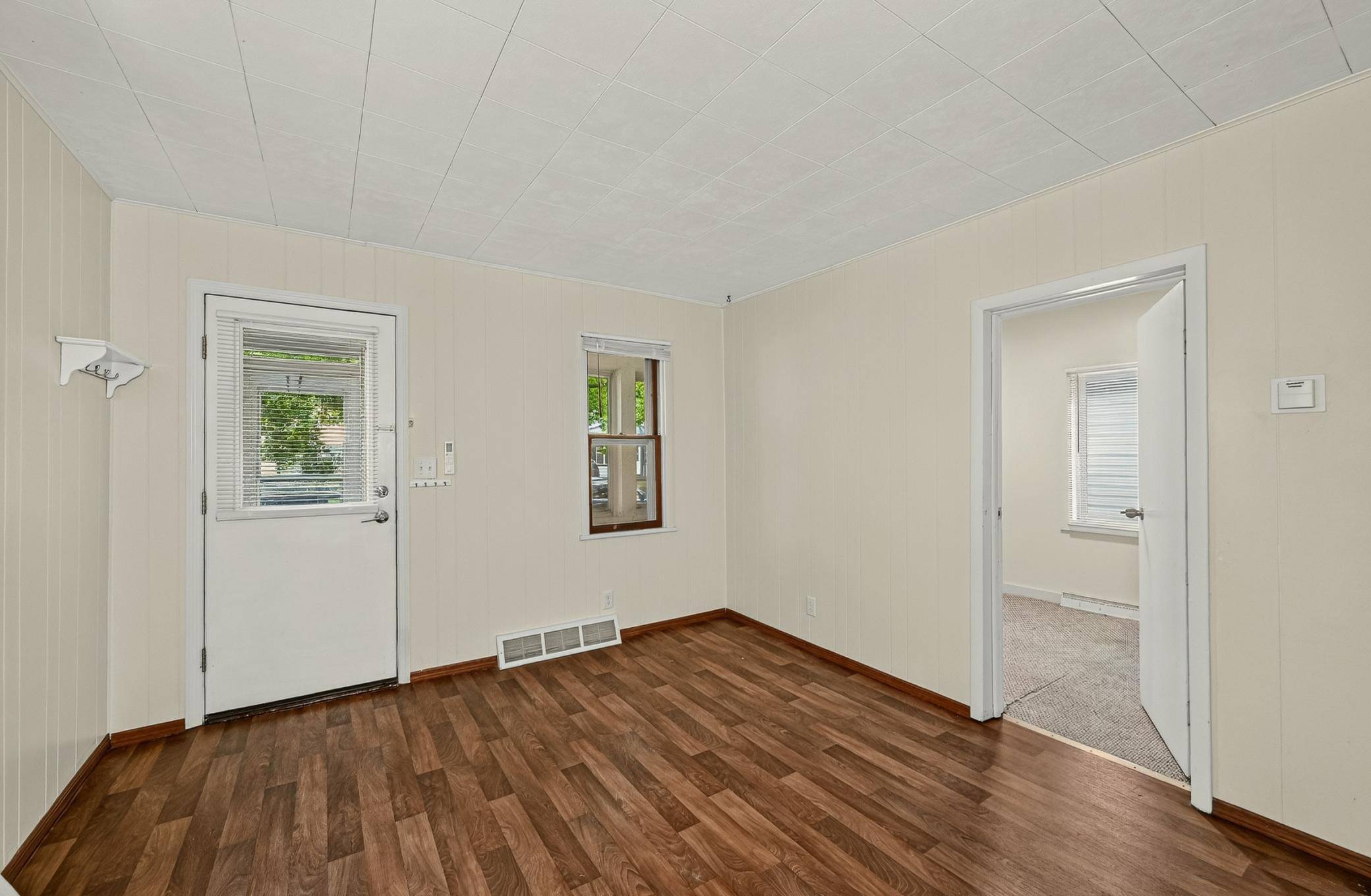 577 W Sanborn ST, Winona, MN 55987