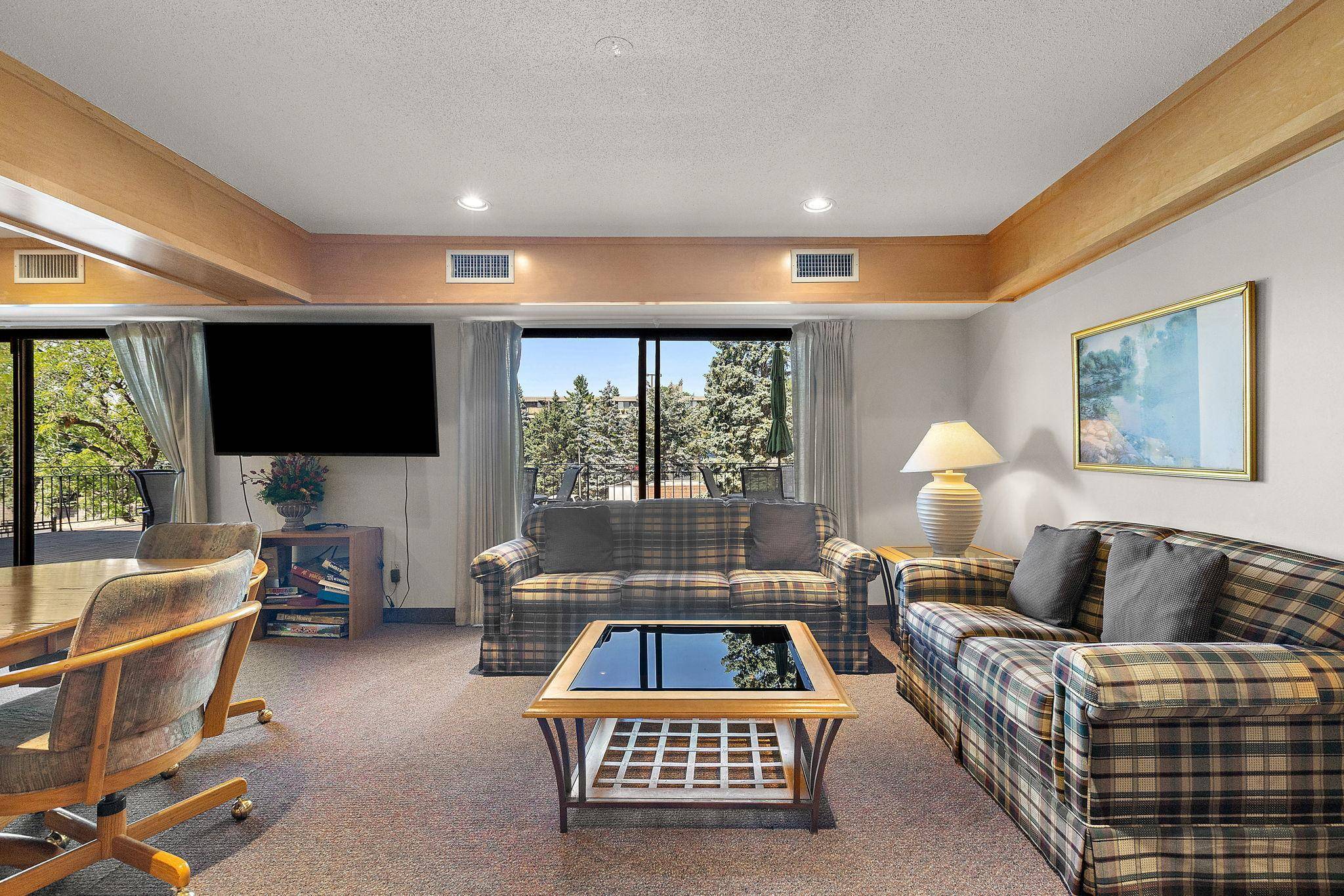 4100 Parklawn AVE #109, Edina, MN 55435