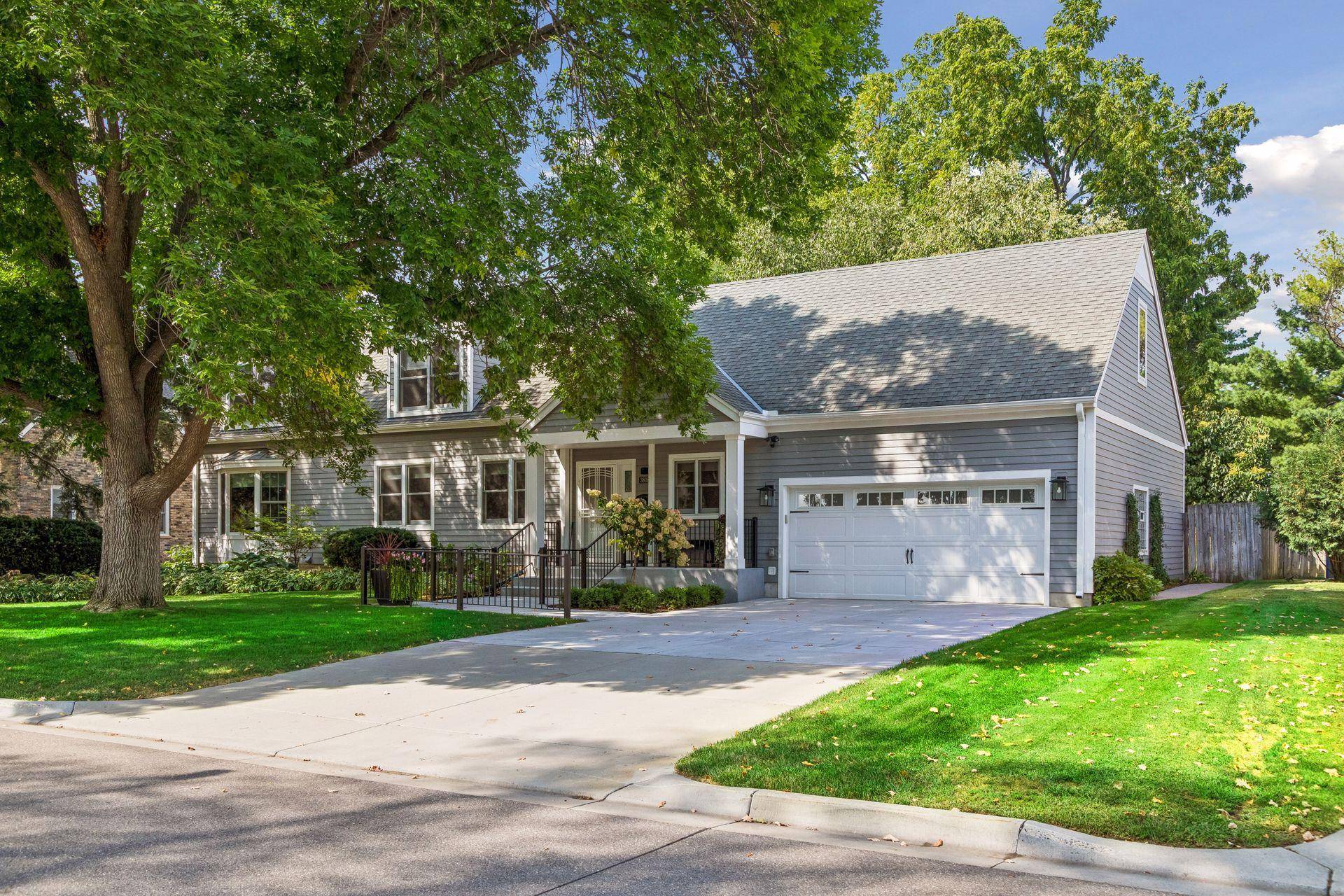 3808 W 55th ST, Edina, MN 55410