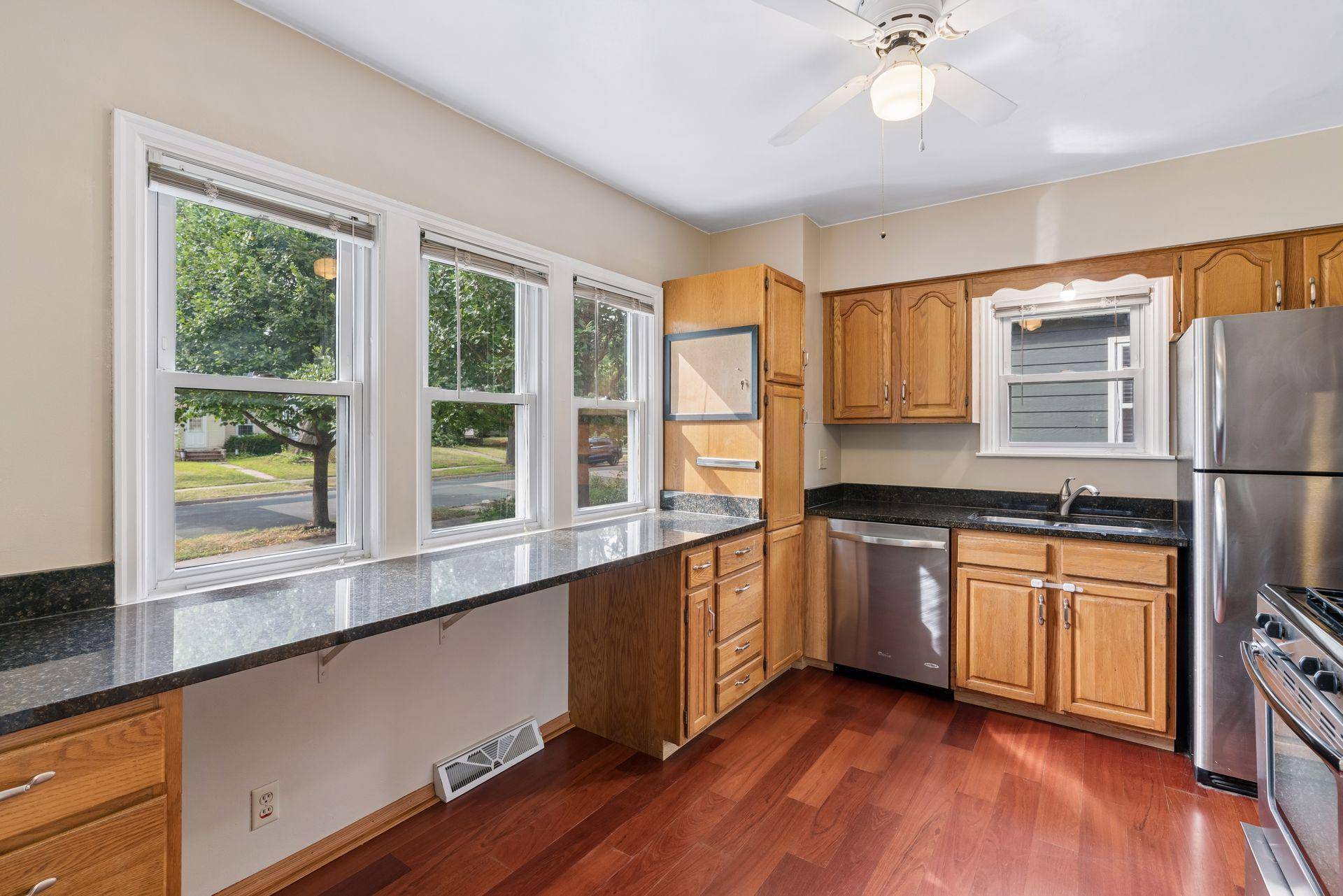 3049 Edgewood AVE S, Saint Louis Park, MN 55426
