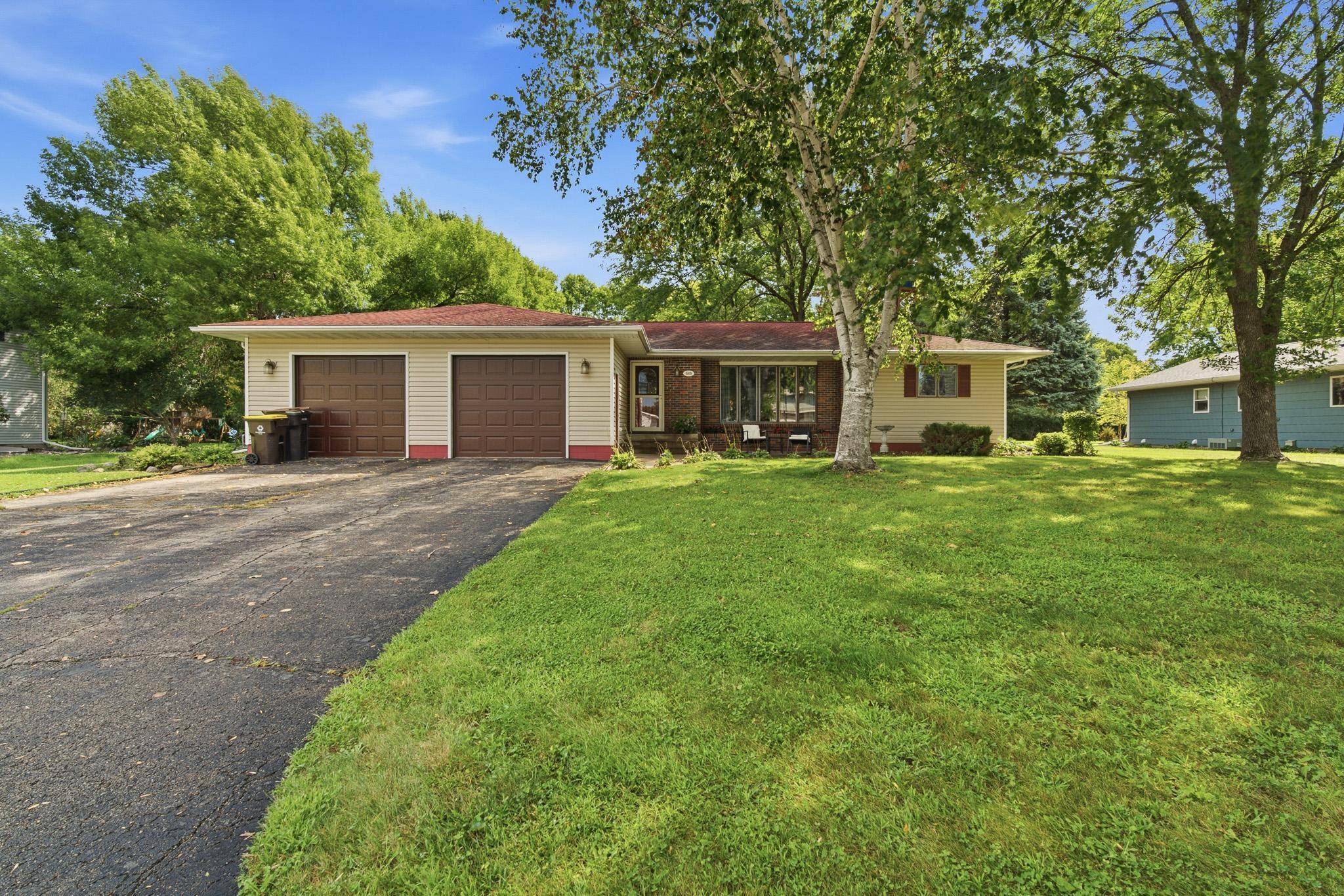 403 9th AVE SW, Wells, MN 56097
