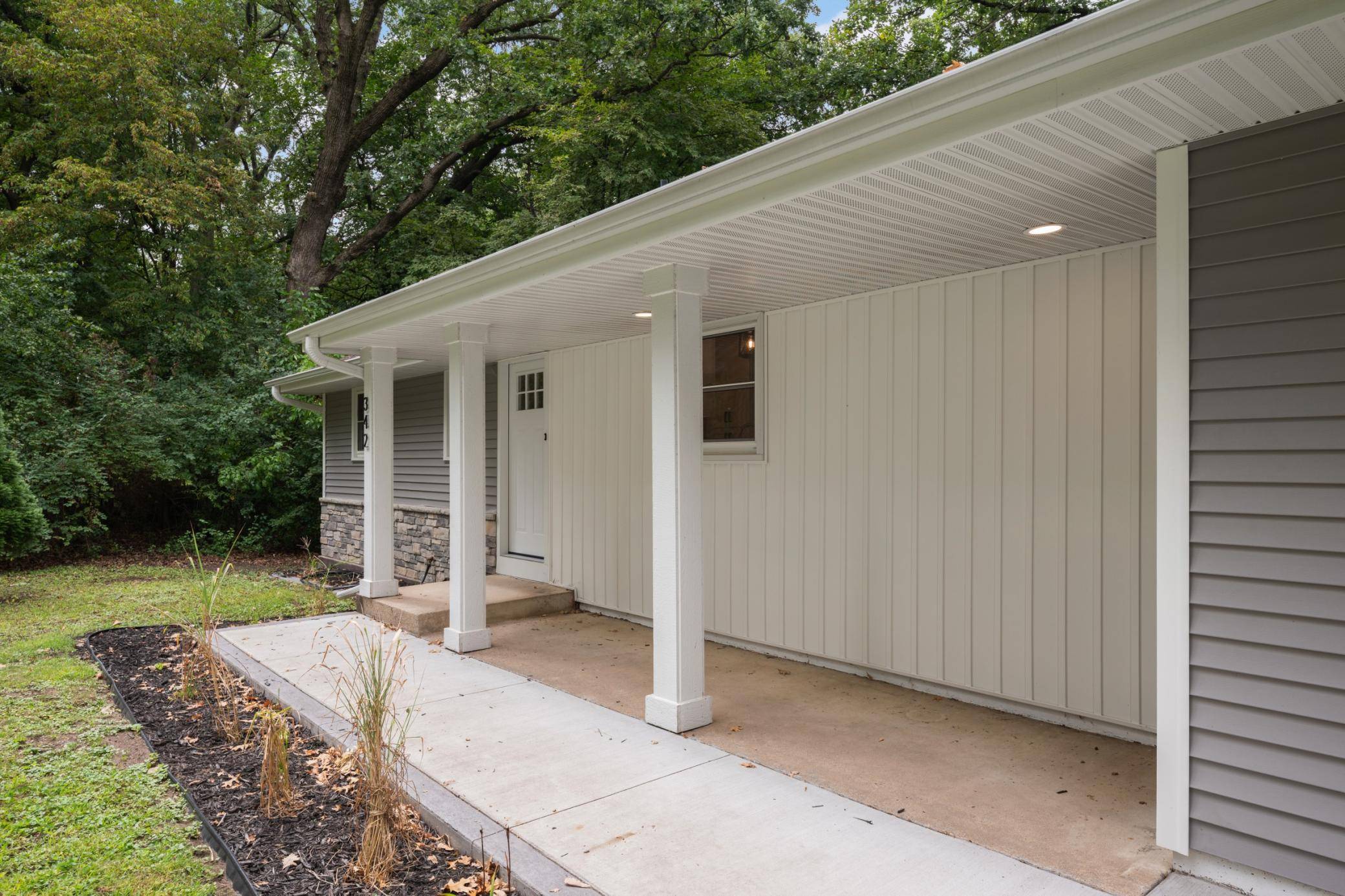342 Kenmar CIR, Minnetonka, MN 55305