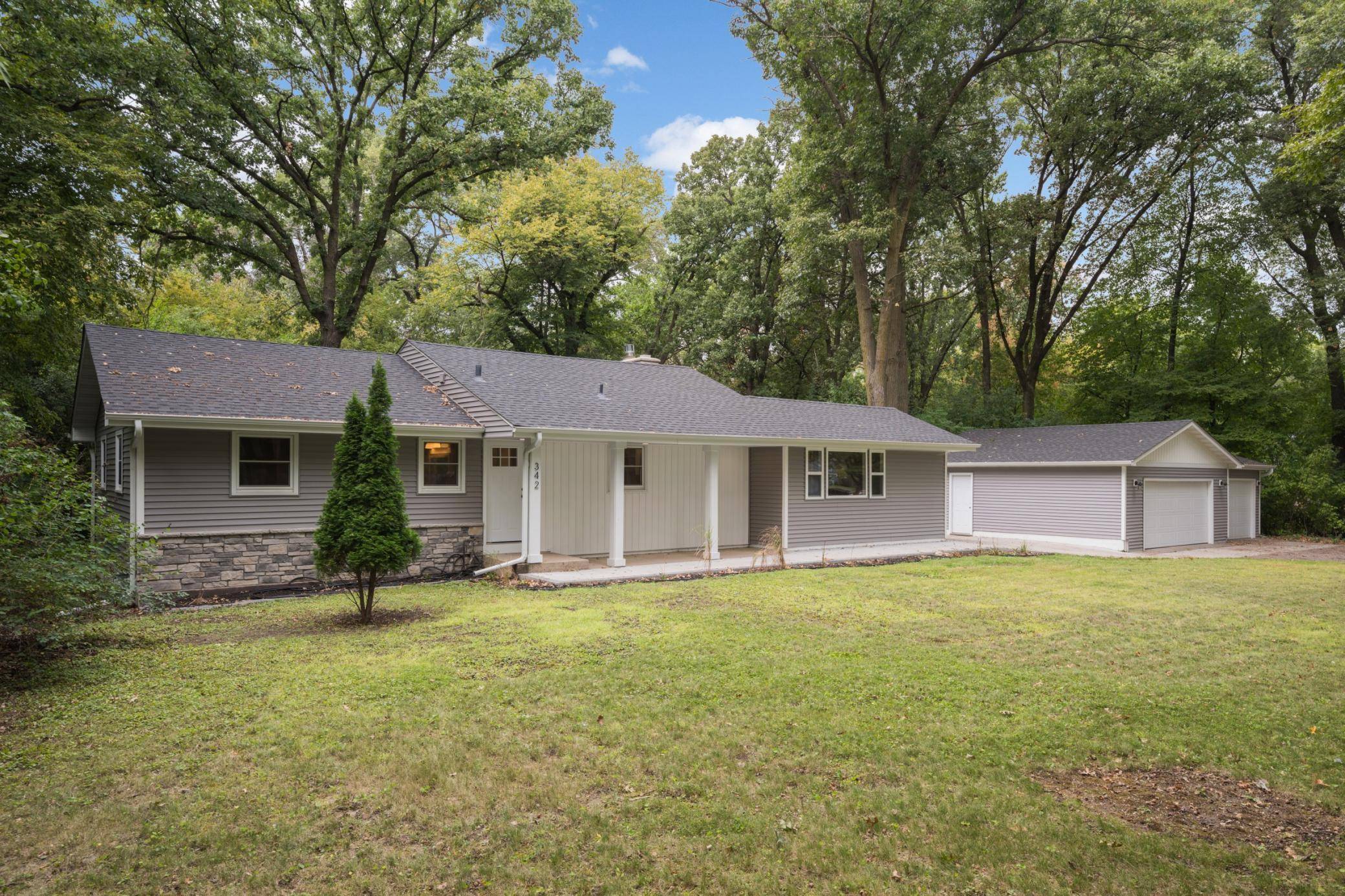 342 Kenmar CIR, Minnetonka, MN 55305