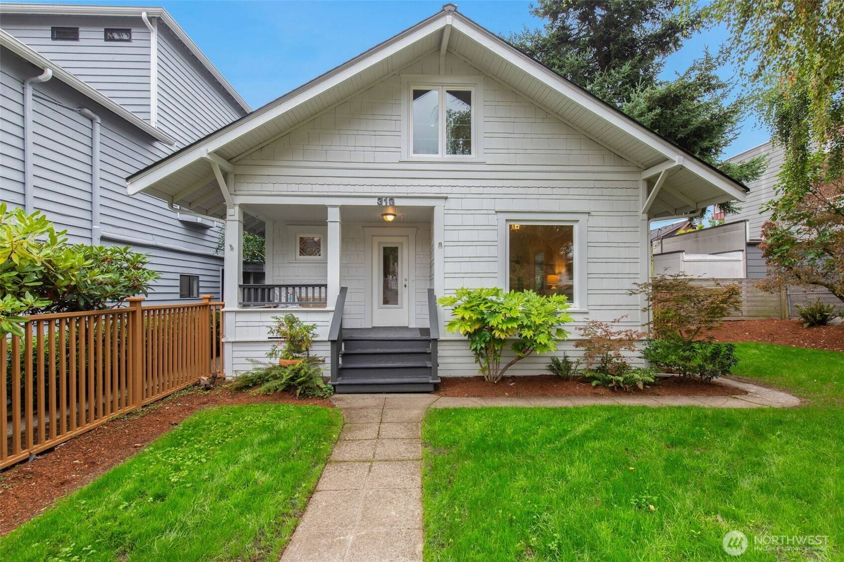 313 NE 76th ST, Seattle, WA 98115