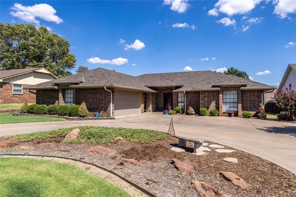1401 Timber Creek, Weatherford, OK 73096