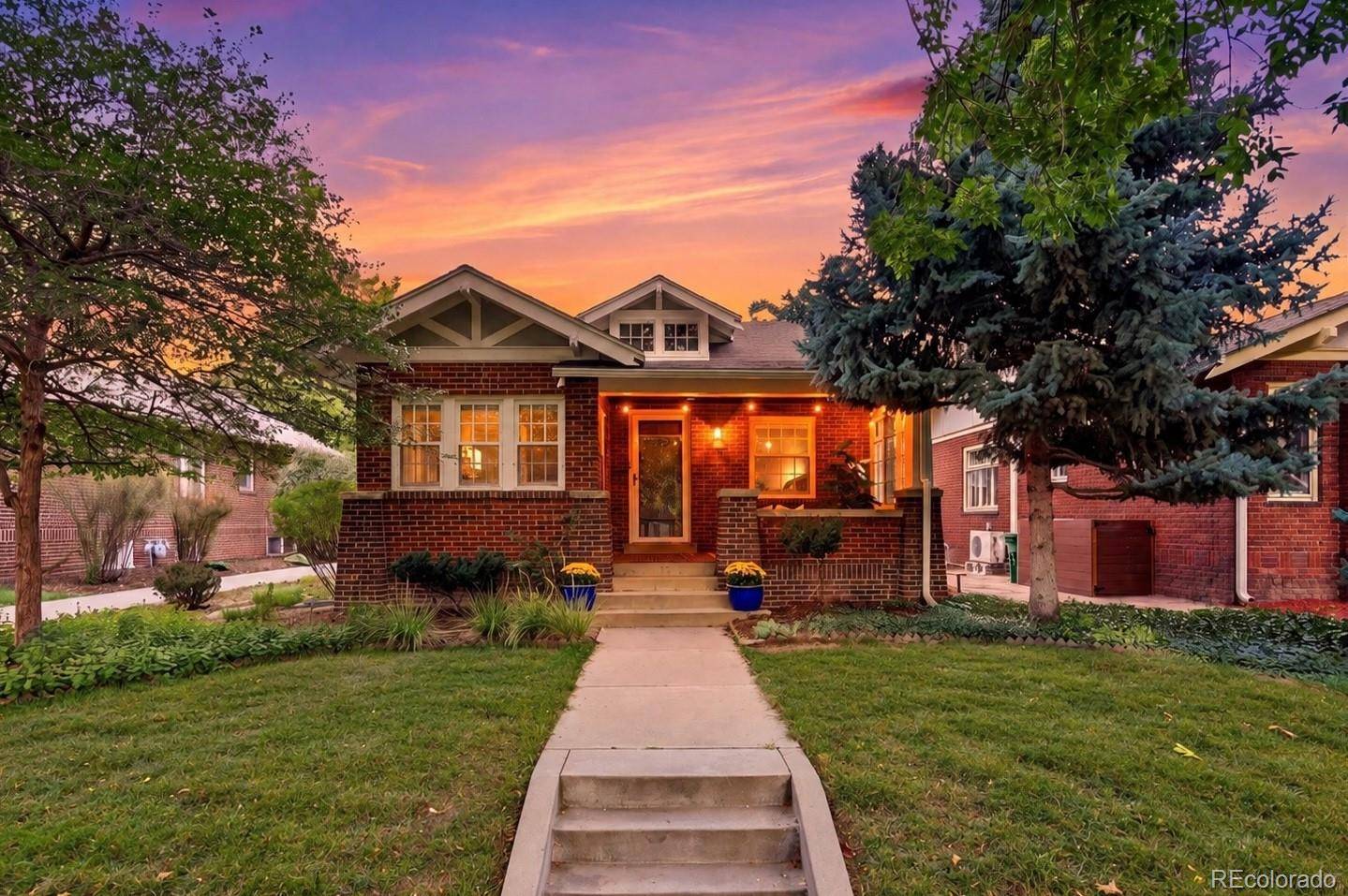 933 Monroe ST, Denver, CO 80206