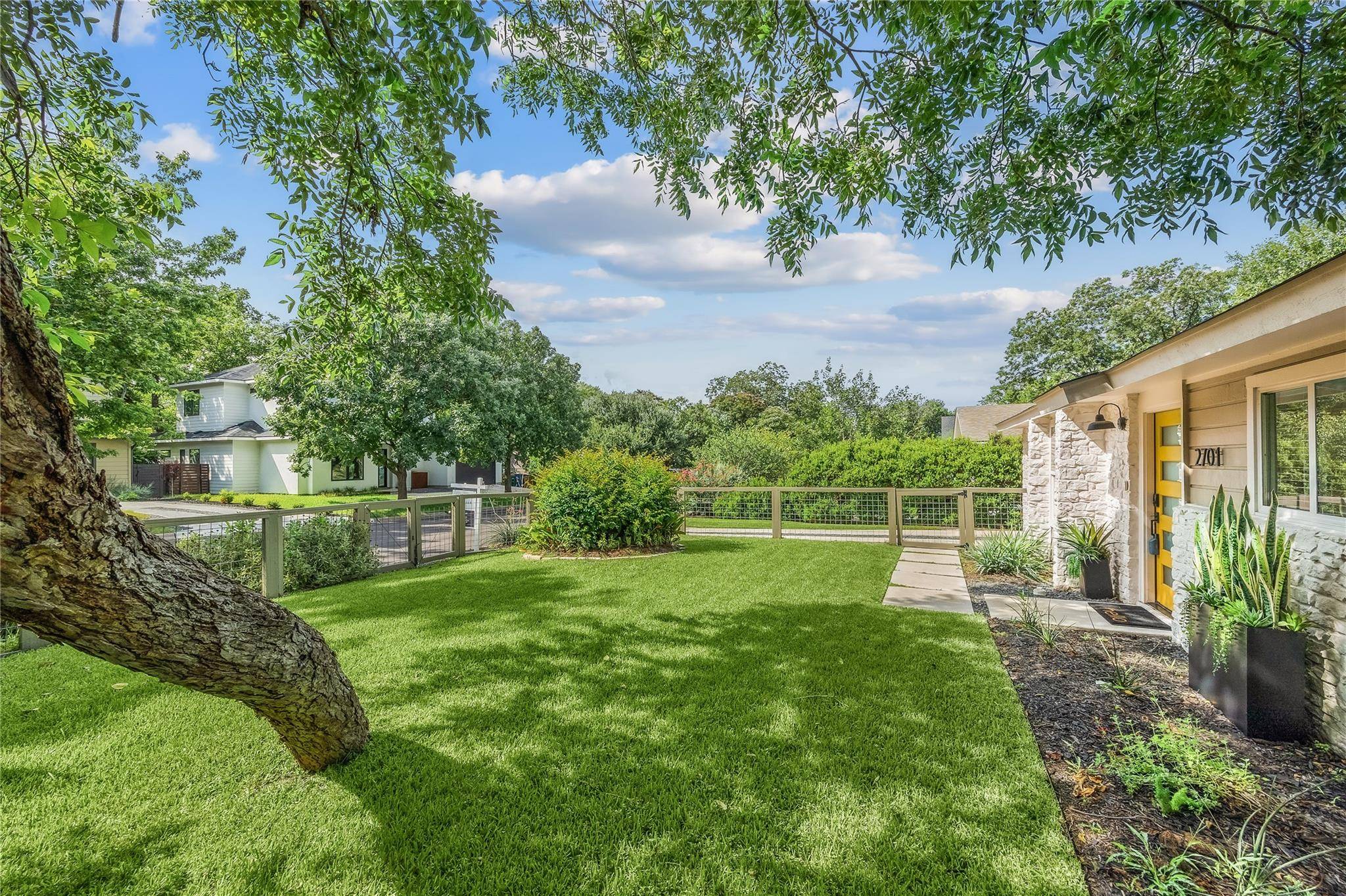 2701 Friar Tuck LN, Austin, TX 78704