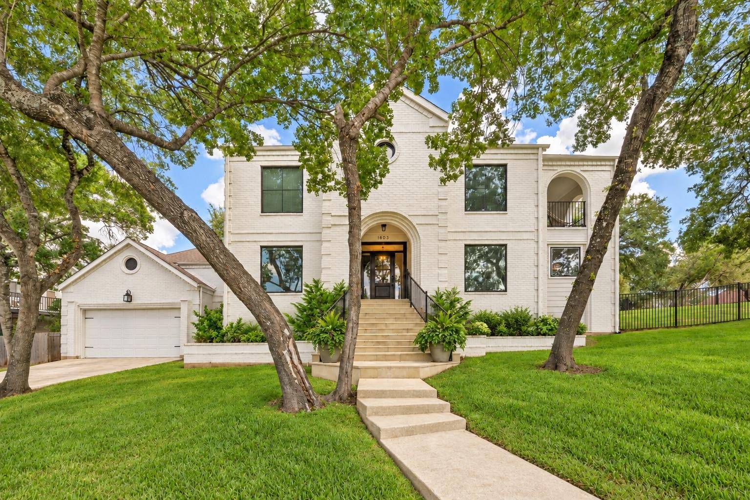 1603 Falcon Ledge DR, Austin, TX 78746