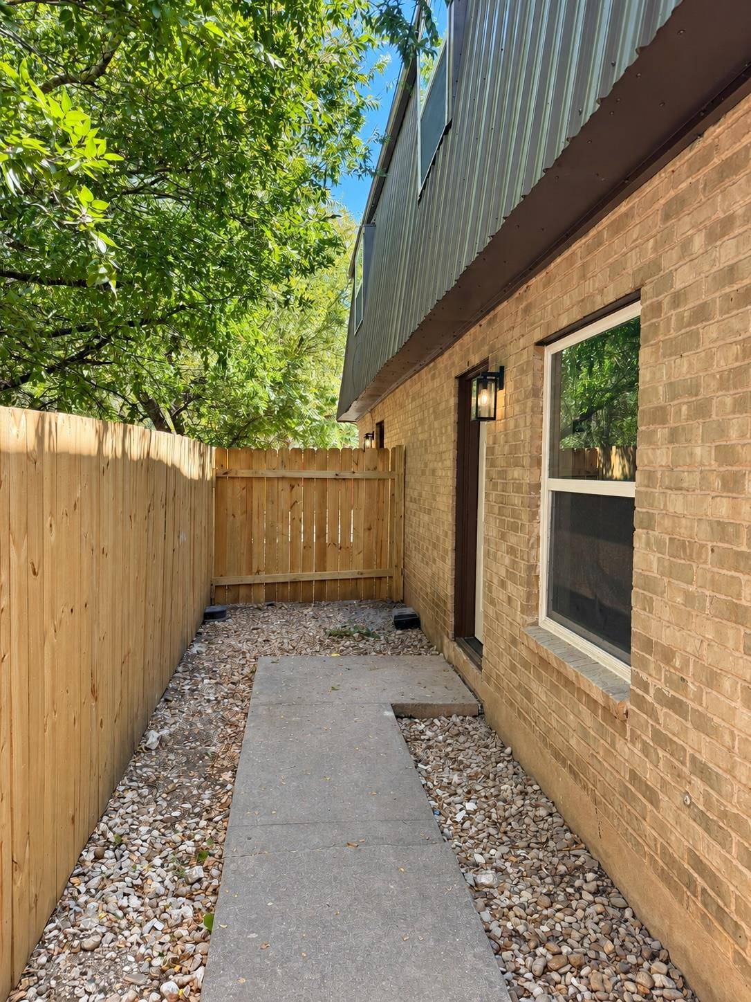 2904 Sweeney LN #D, Austin, TX 78723