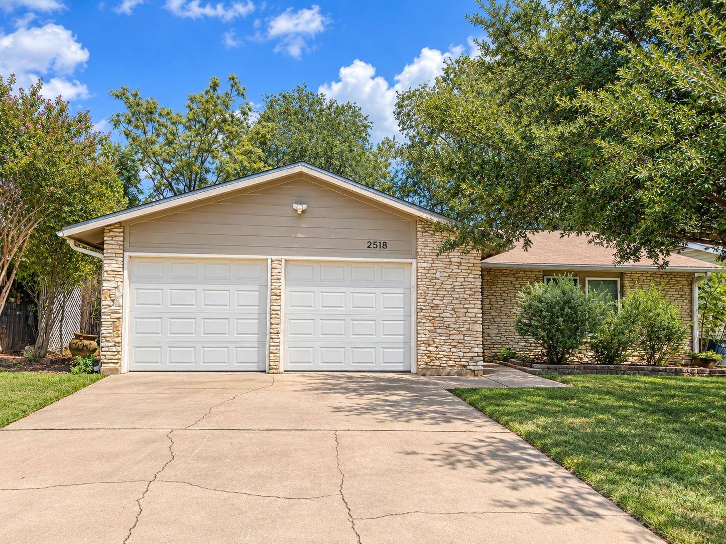 2518 Dovemeadow DR, Austin, TX 78744