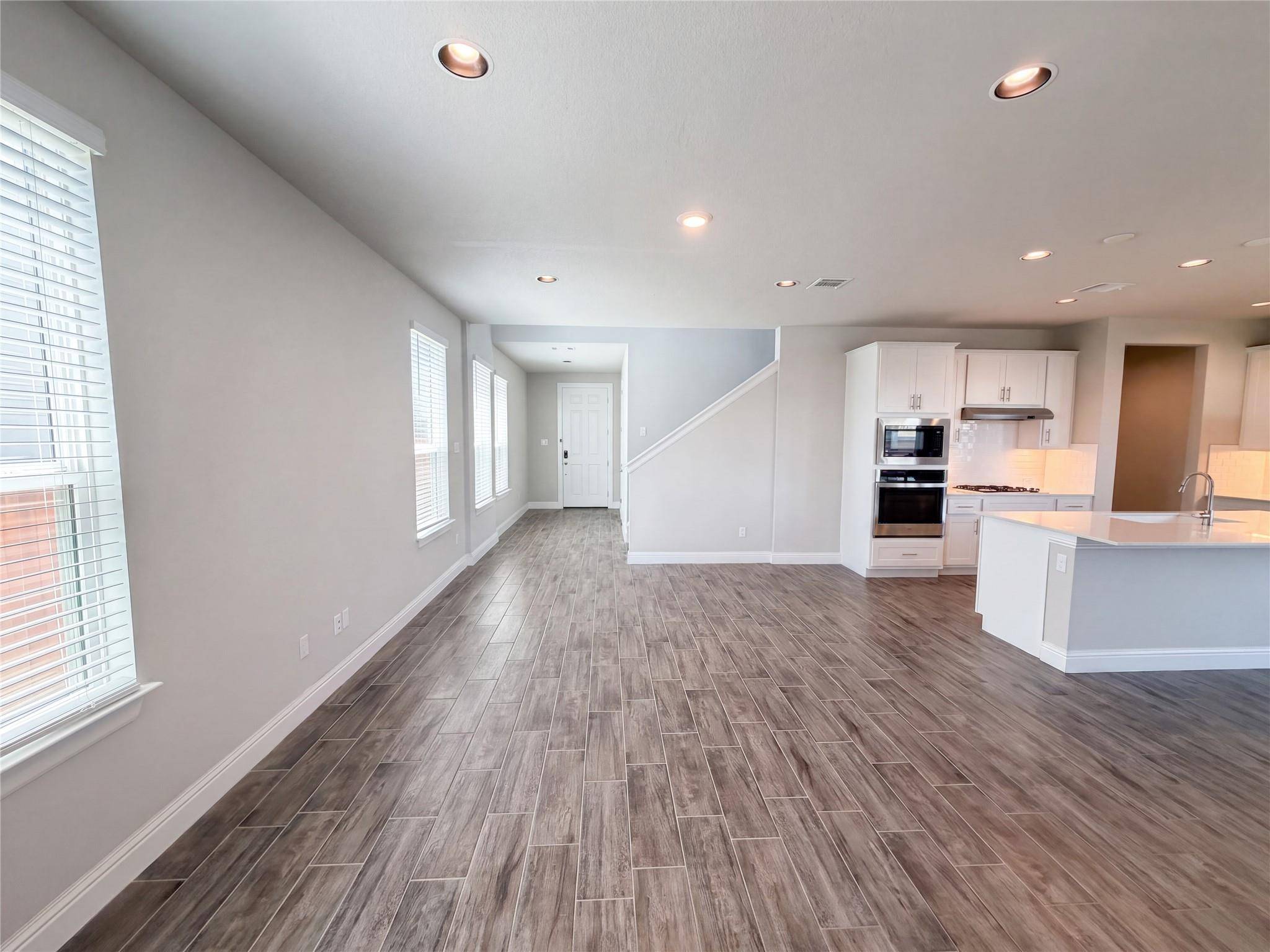124 Crescent ST, Georgetown, TX 78626