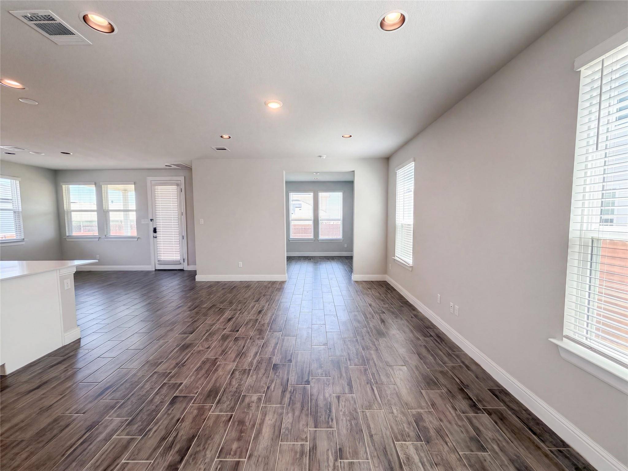 124 Crescent ST, Georgetown, TX 78626