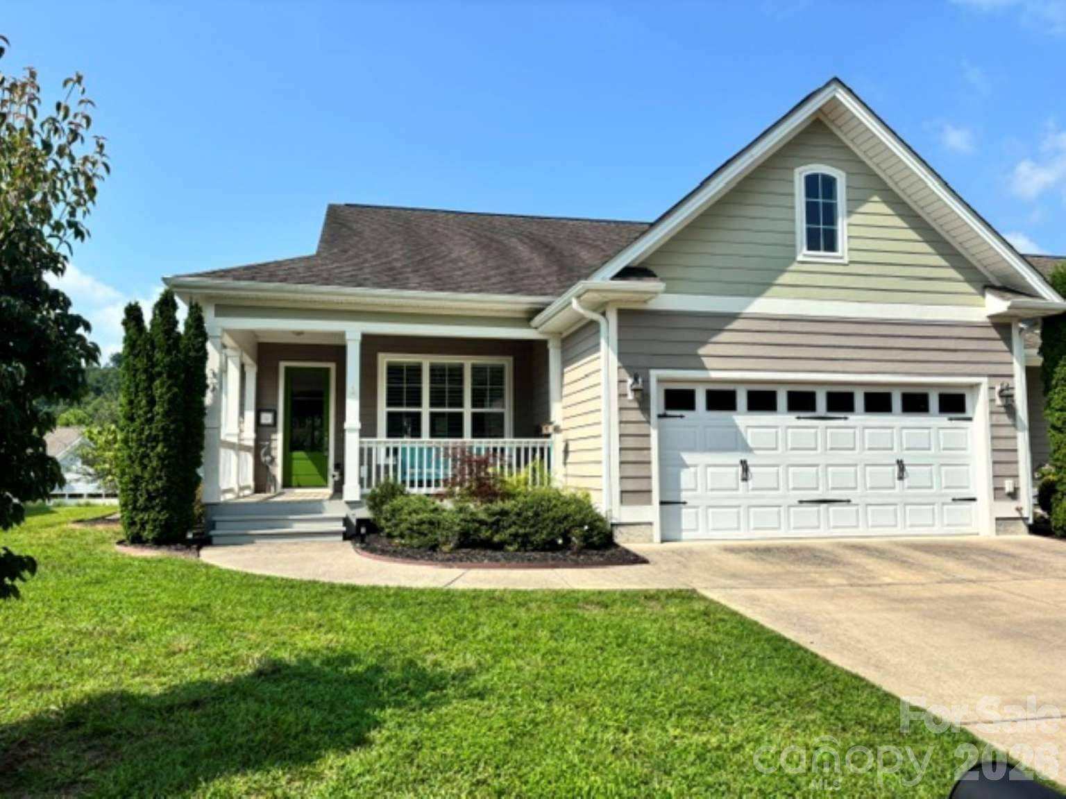 30 Rose Point DR, Leicester, NC 28748