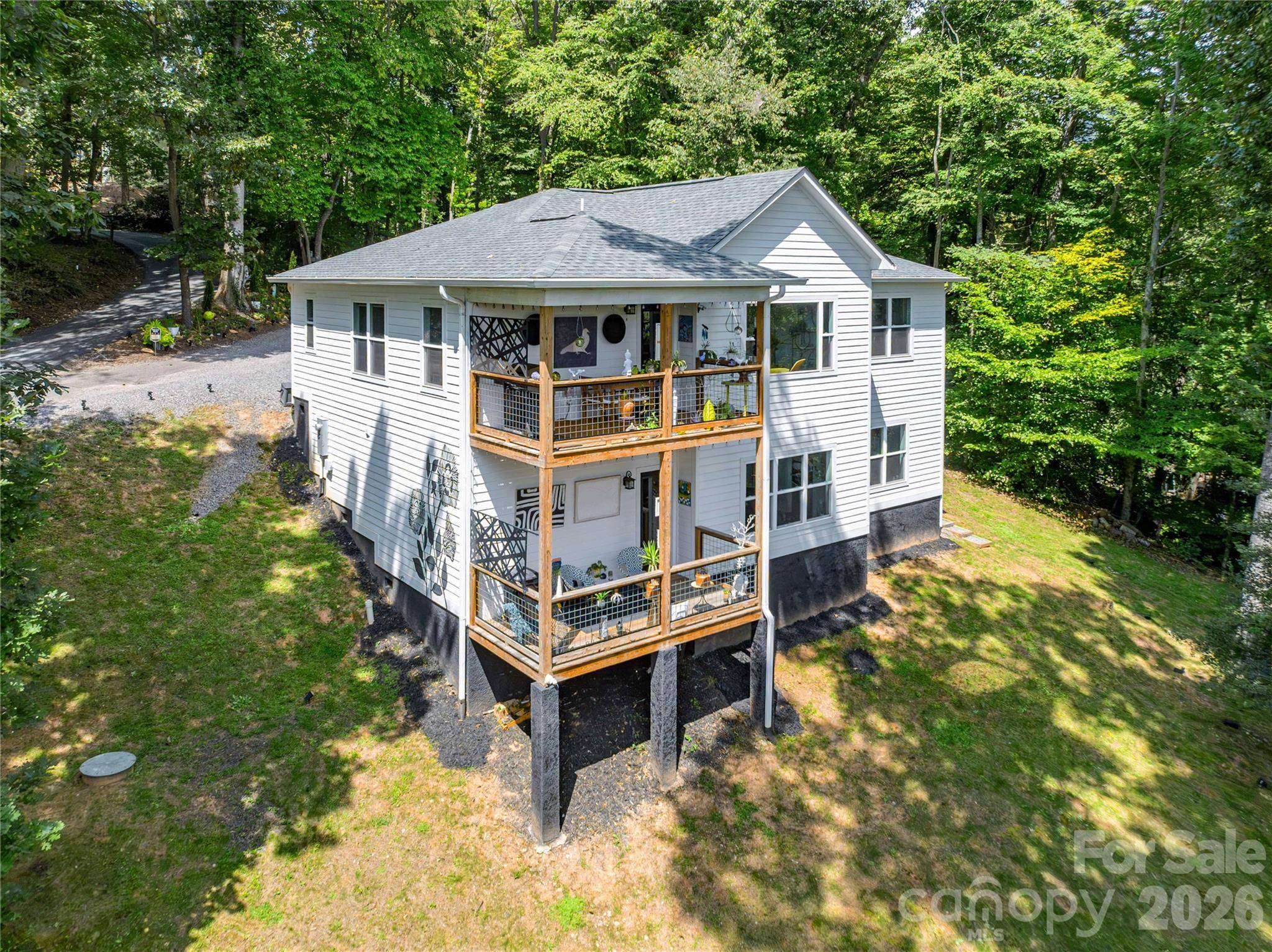 56 Kammerer DR, Waynesville, NC 28785