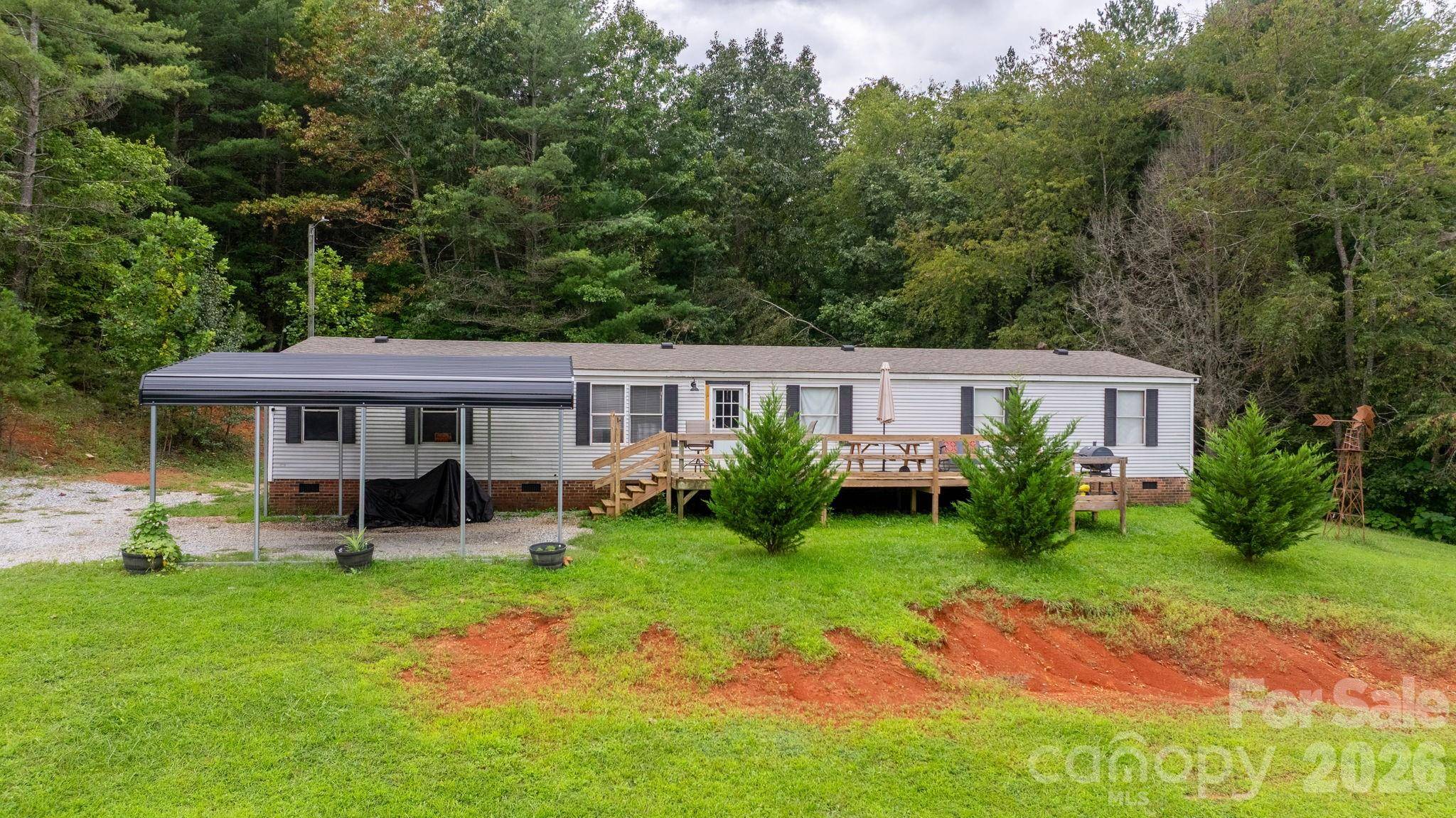 2461 Shadowbrook DR, Lenoir, NC 28645