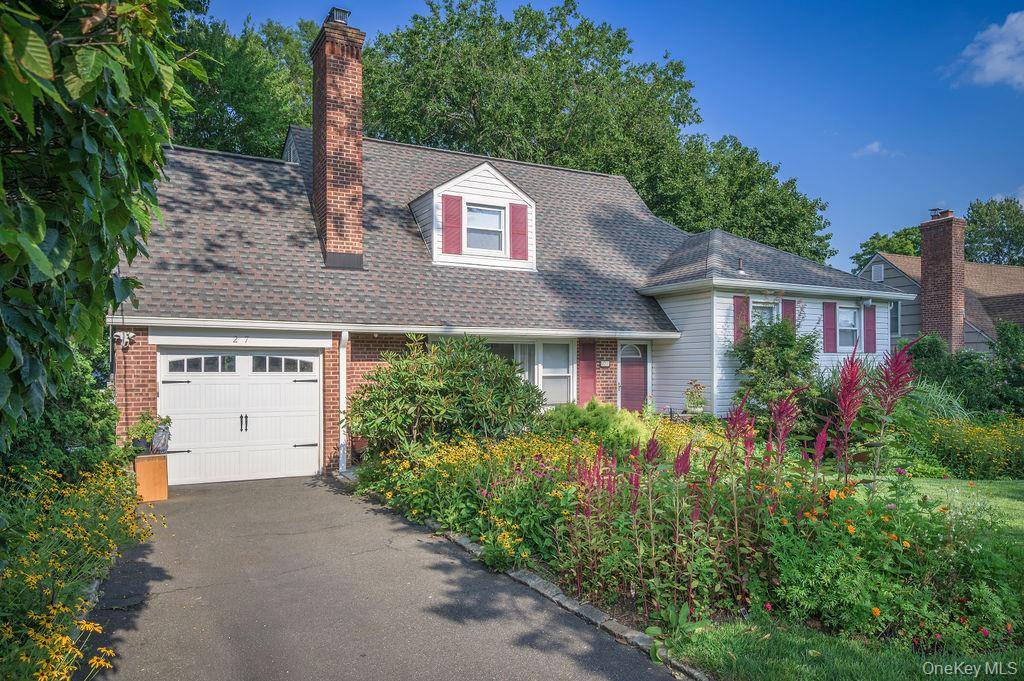27 Anpell DR, Scarsdale, NY 10583