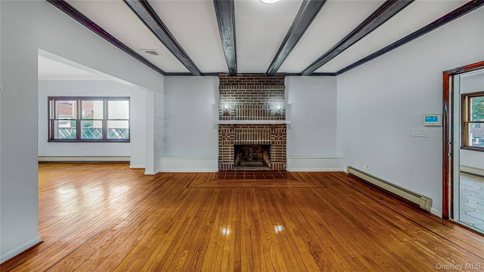20-62 49th ST, Astoria, NY 11105