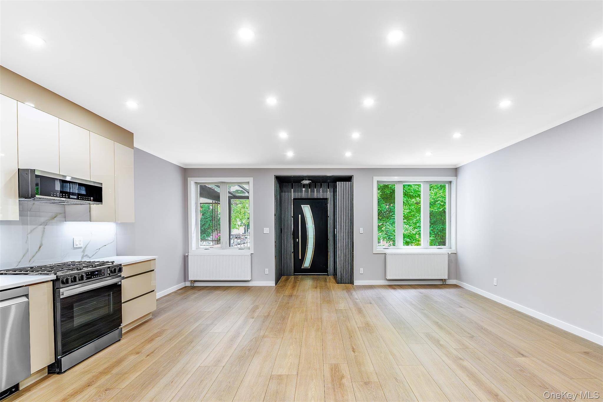 2636 E 7th ST, Brooklyn, NY 11235