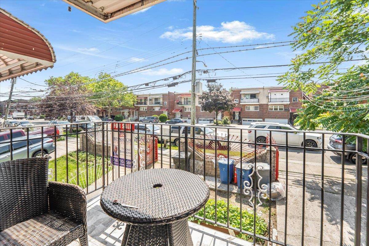 4352 Baychester AVE, Bronx, NY 10466