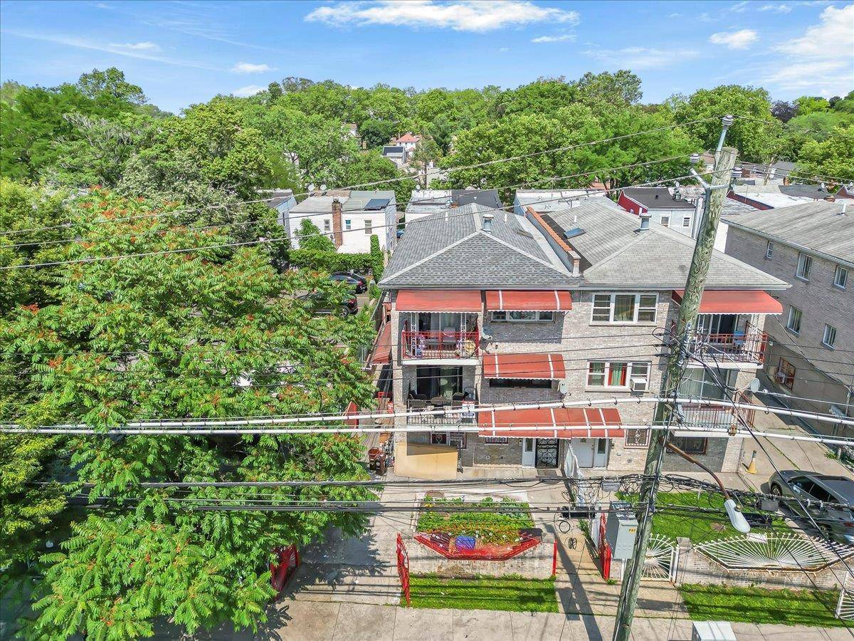 4352 Baychester AVE, Bronx, NY 10466