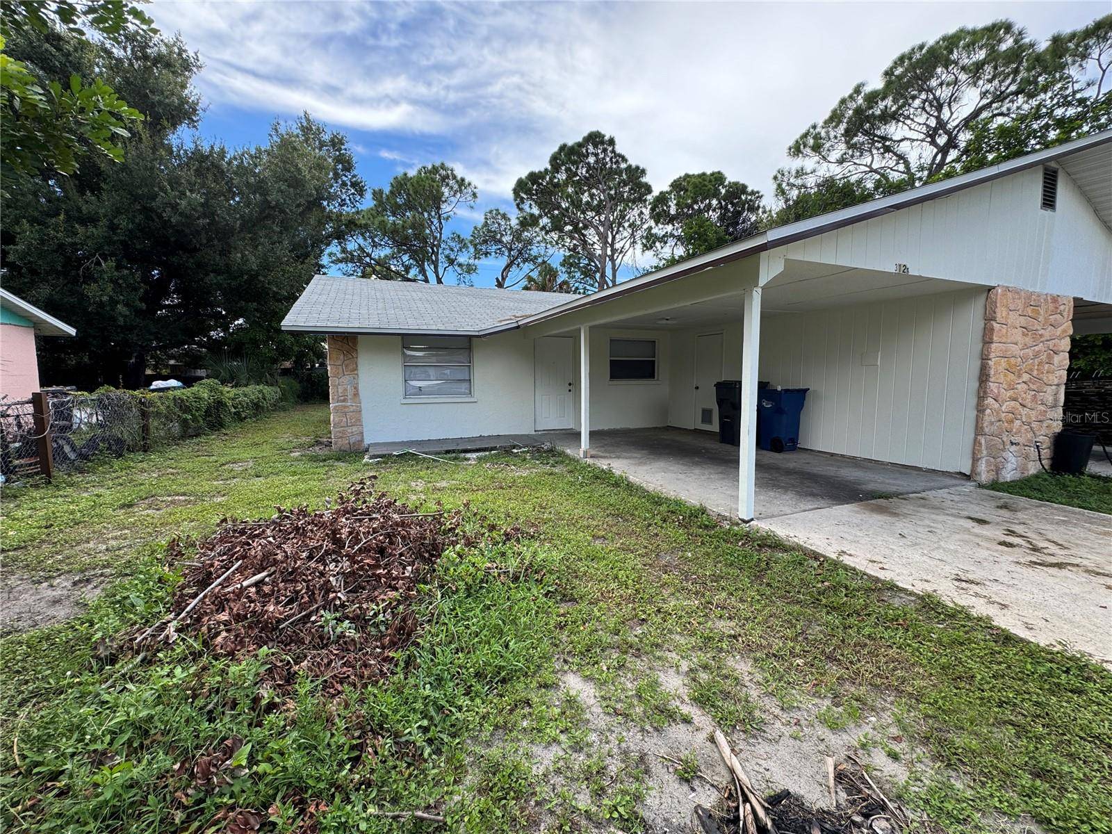 312 60TH AVENUE DR W #A, Bradenton, FL 34207