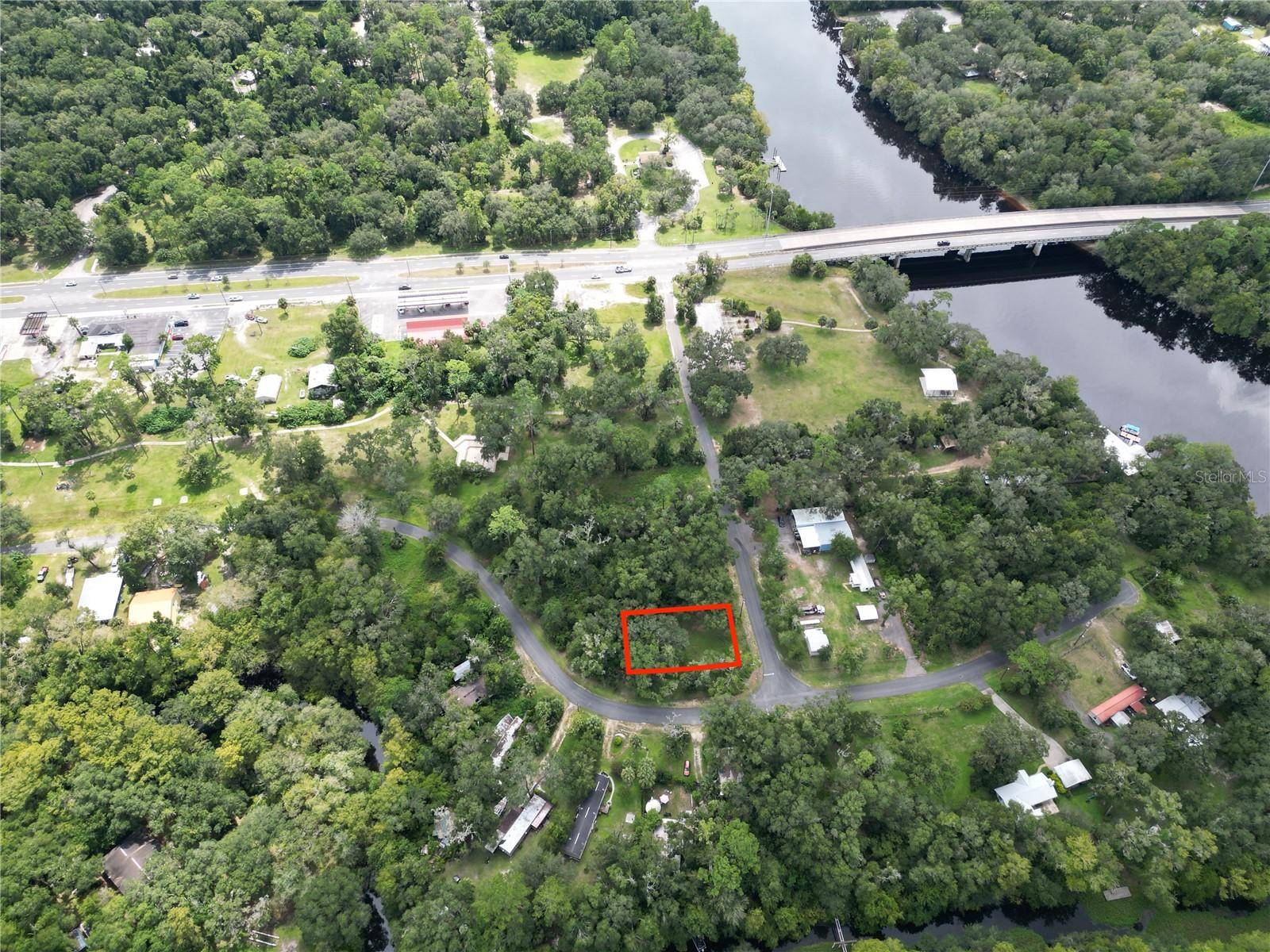 9840 KENTUCKY AVE, Fanning Springs, FL 32693