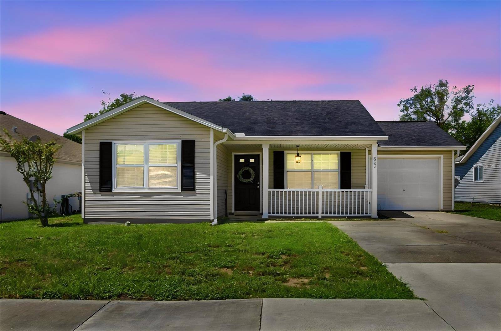 863 WISTERIA PL, Tavares, FL 32778