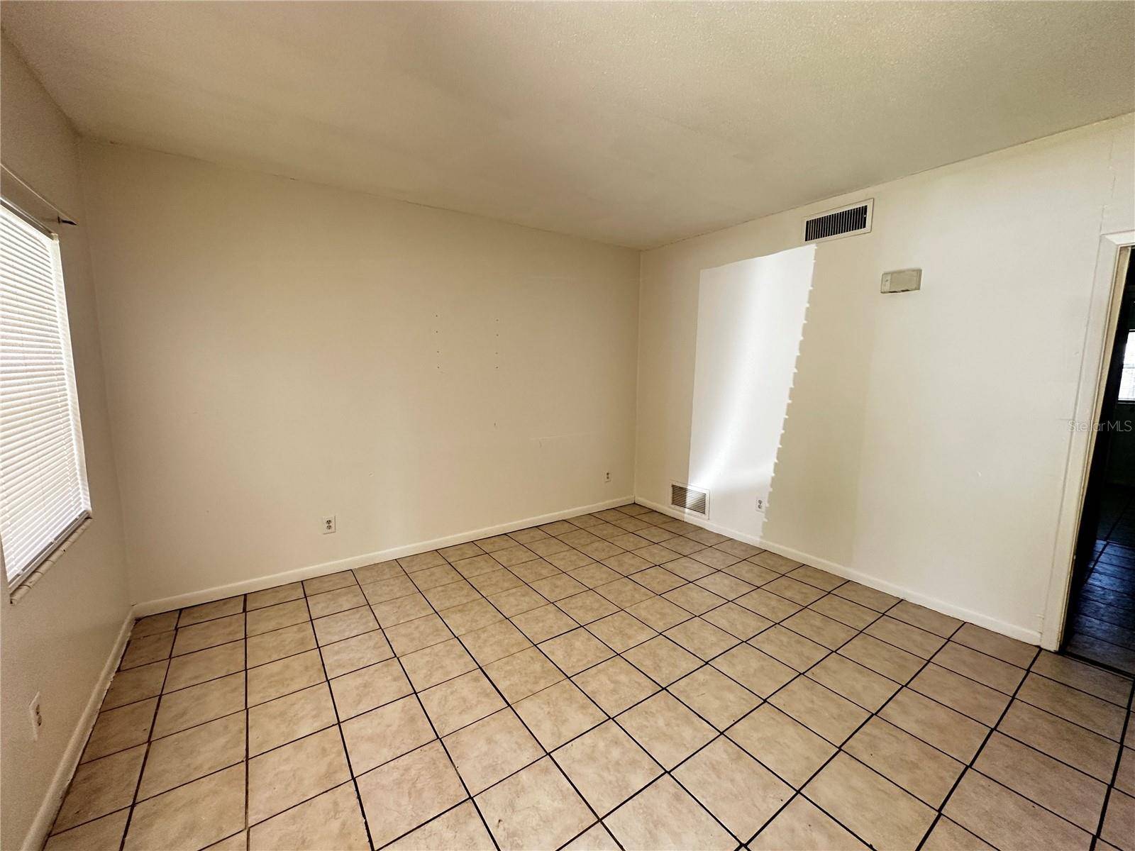 1315 SE SILVER SPRINGS PL #6, Ocala, FL 34471