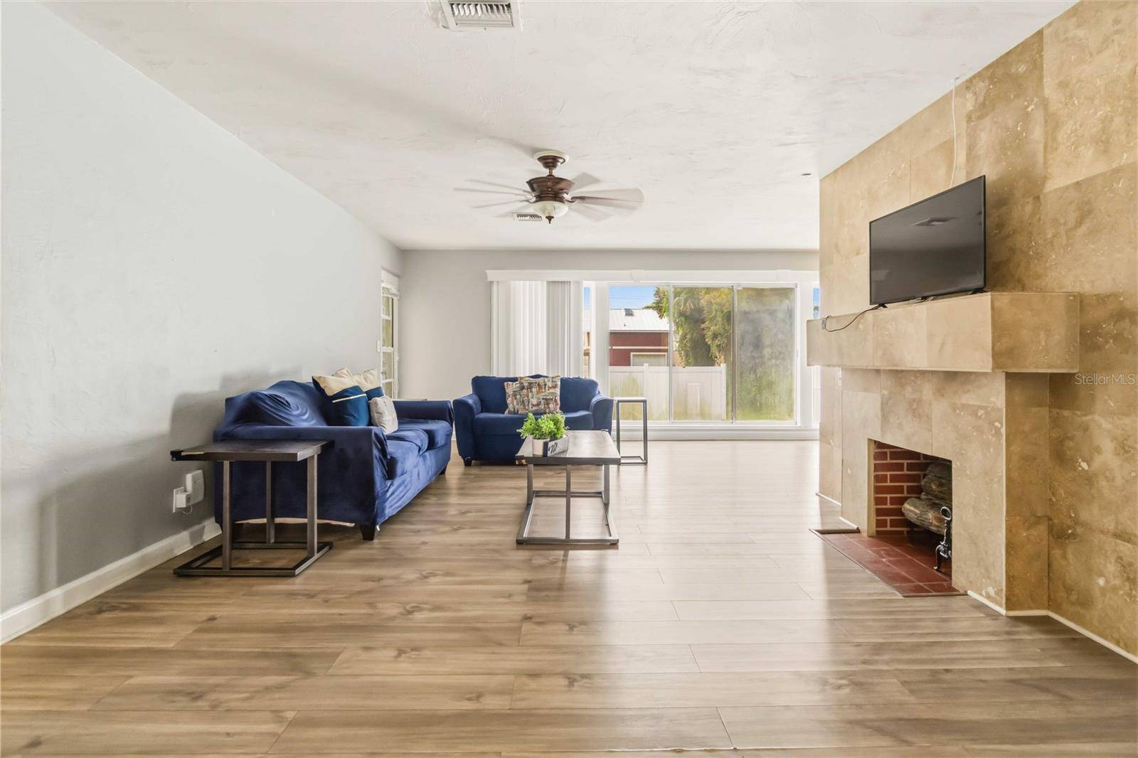 582 REVILO BLVD, Daytona Beach, FL 32118