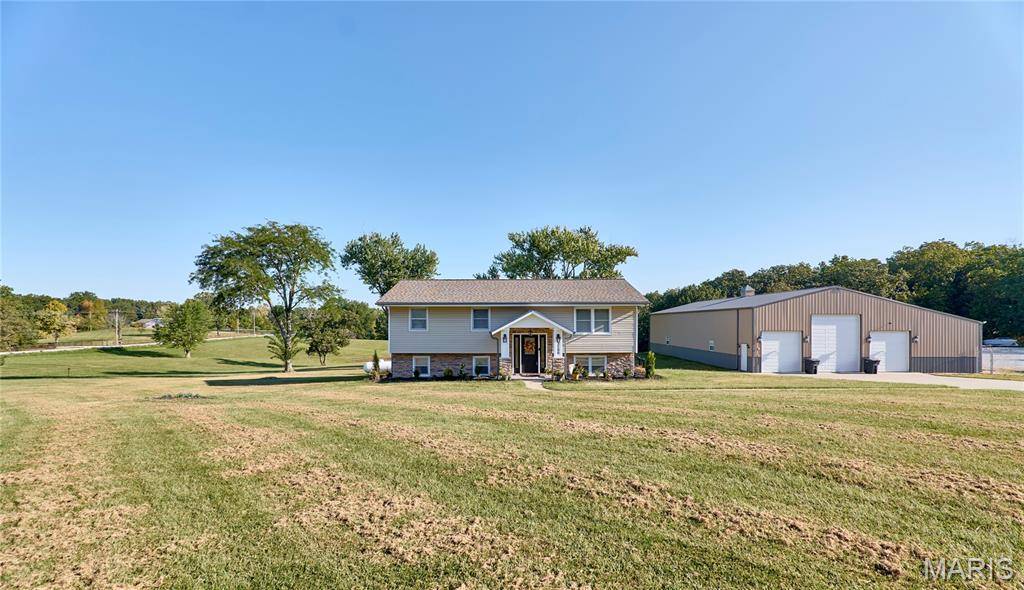 2100 Spielhagen RD, Troy, MO 63379