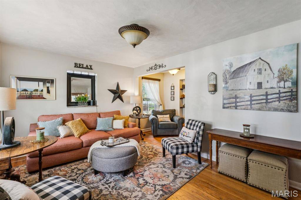 1204 Oday AVE, Rock Hill, MO 63119
