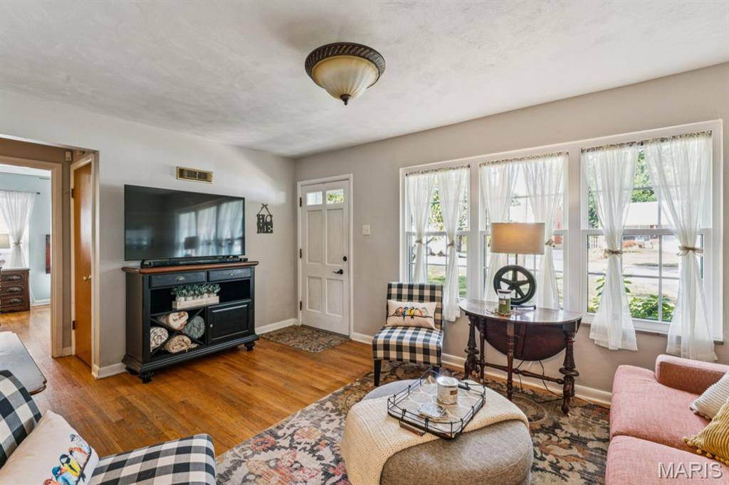 1204 Oday AVE, Rock Hill, MO 63119