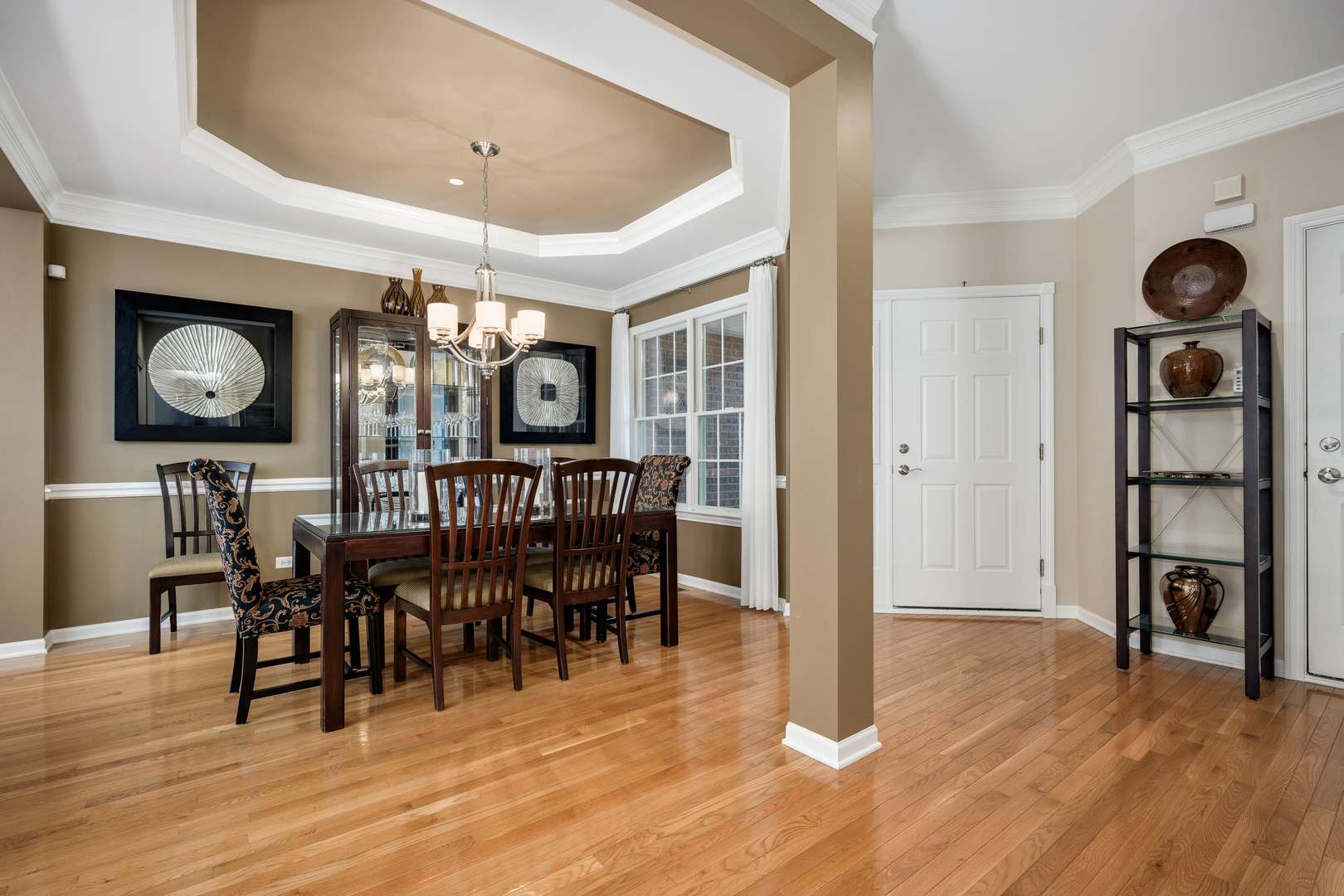 3 Winged Foot DR, Hawthorn Woods, IL 60047