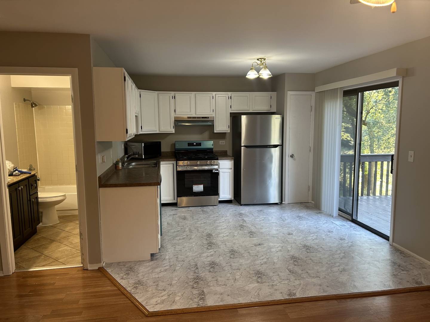 1116 STRATFORD LN, Algonquin, IL 60102