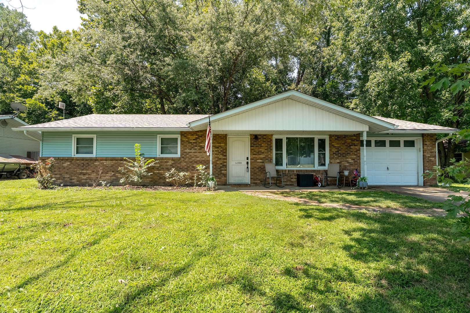 1023 Roberta DR, Murphysboro, IL 62966
