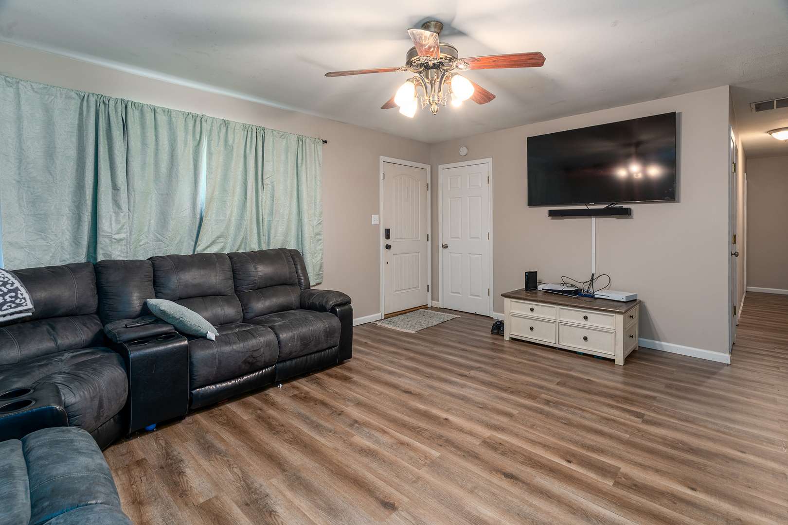 1023 Roberta DR, Murphysboro, IL 62966