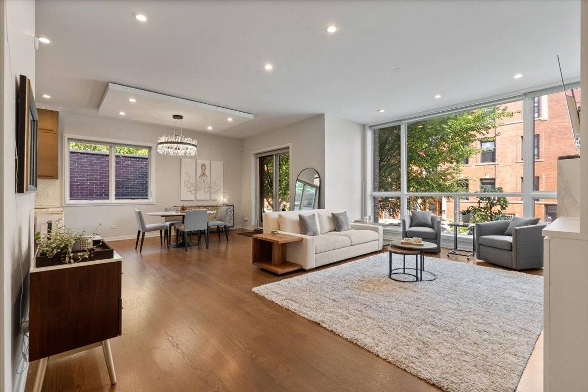 1205 W Montana ST #1W, Chicago, IL 60614