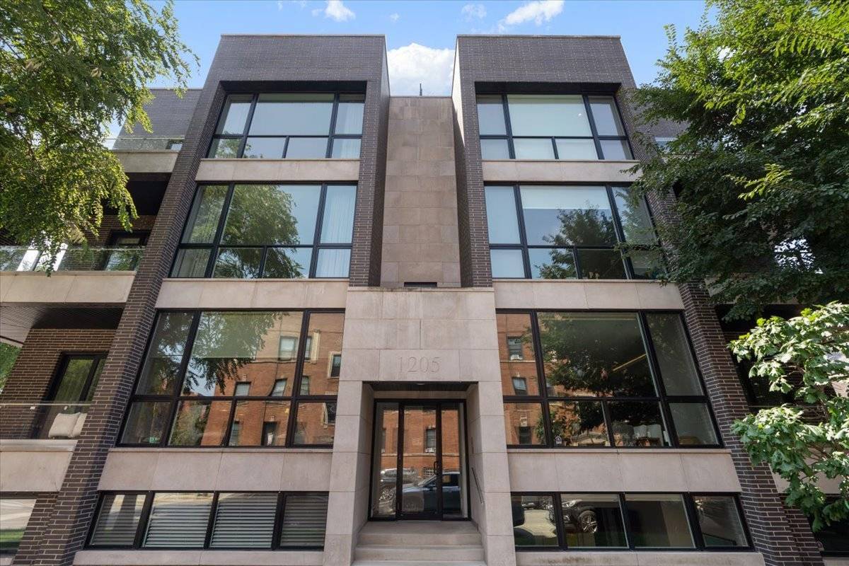 1205 W Montana ST #1W, Chicago, IL 60614