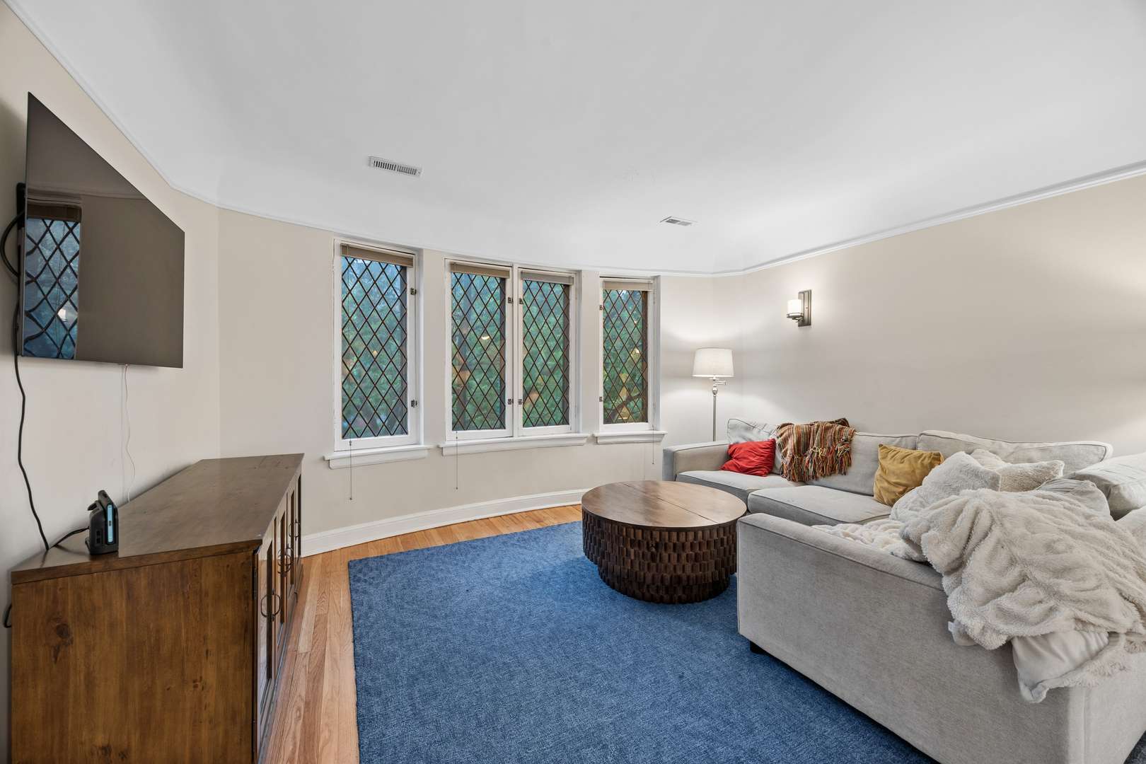 344 S Maple AVE #2B, Oak Park, IL 60302